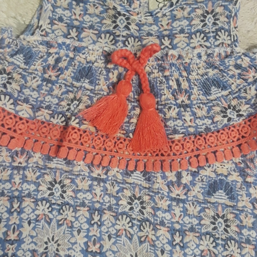 Dress - Picture 2 of 3